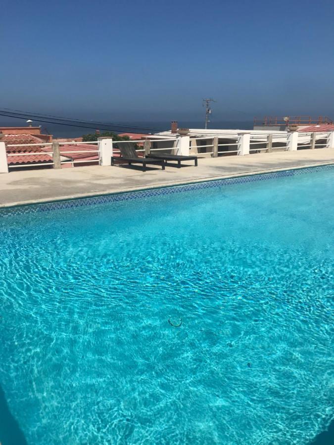 Ocean Front Apartment. San Antonio del Mar Ngoại thất bức ảnh